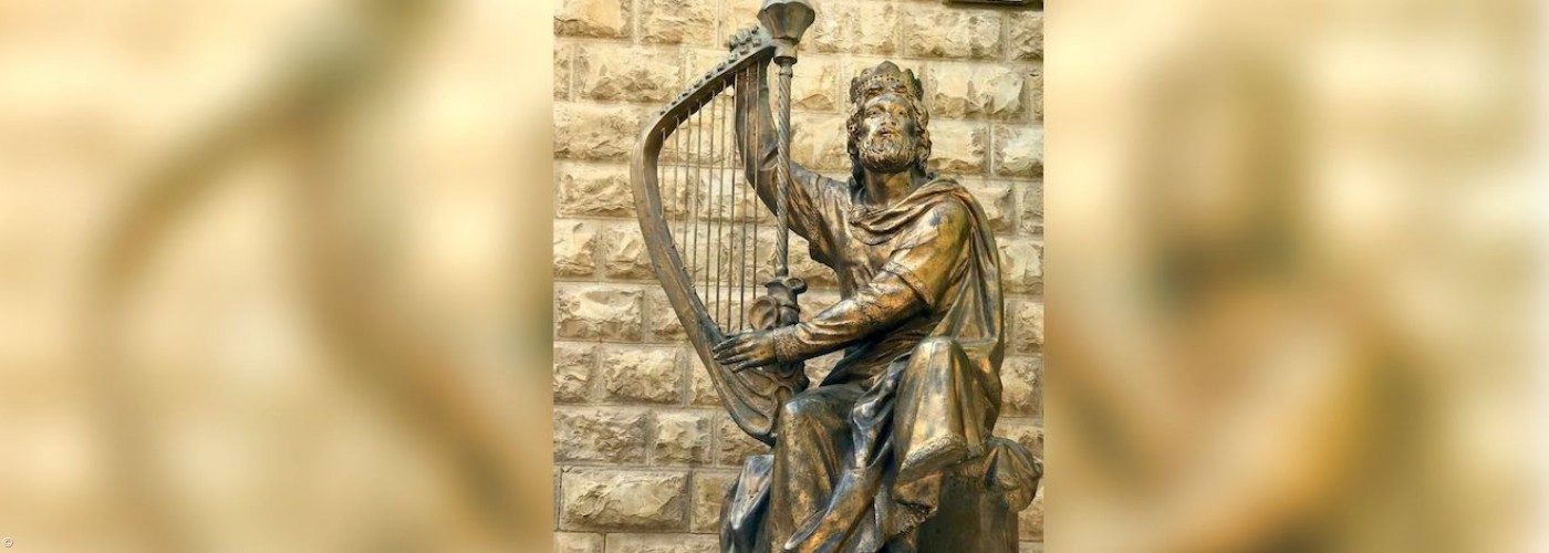 König David an der Harfe